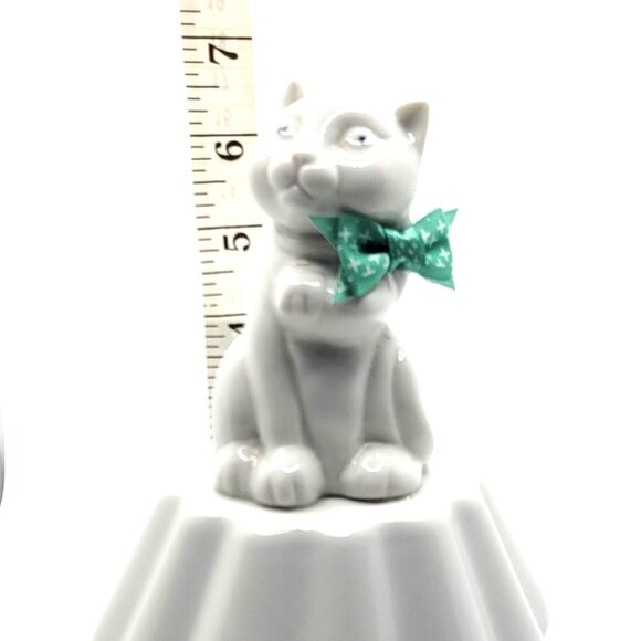 Altered Art White Kitty Cat with Green Bow using Repurposed Dishes and Jewelry - Picture 12 of 12